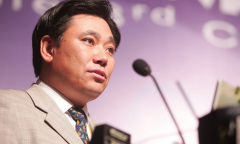 恒大金融董事长李钢工作严重失误被免职